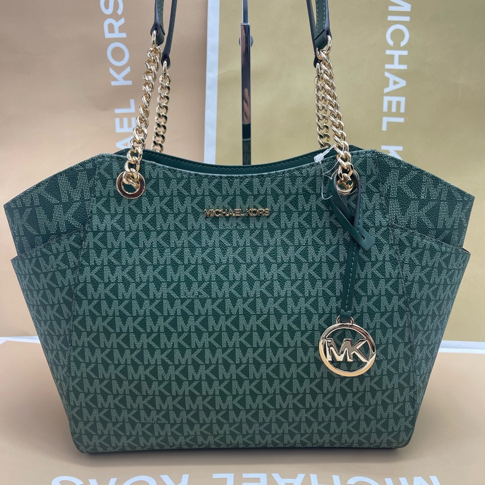 MICHAEL KORS
Jet Set Travel Large Signature Chain Shoulder Tote Bag
Moss
NWT - Picture 1 of 16